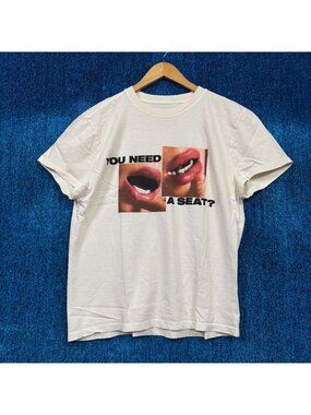 Billie Eilish Lunch Lyrics Need a Seat I'll Volunteer Tee M